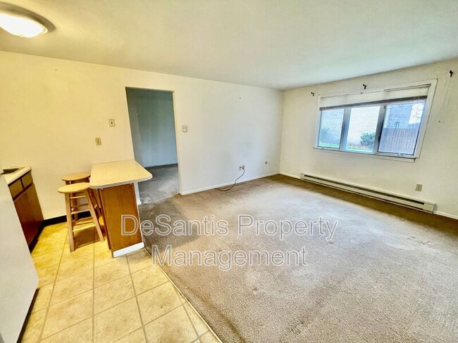 Building Photo - 414 Lunar Ln