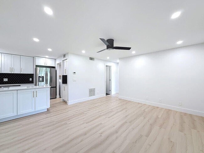 Foto del edificio - 4941 Sable Pine Cir