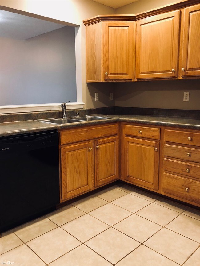 Building Photo - 3 br, 2 bath Condo - 203 Lost River Ln
