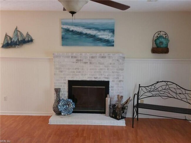 Building Photo - 3 bedroom in Gloucester County VA 23072