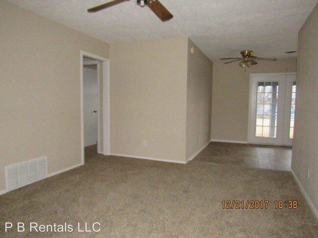 Foto del edificio - 3 br, 1.5 bath House - 6726 SW Embassy Circle
