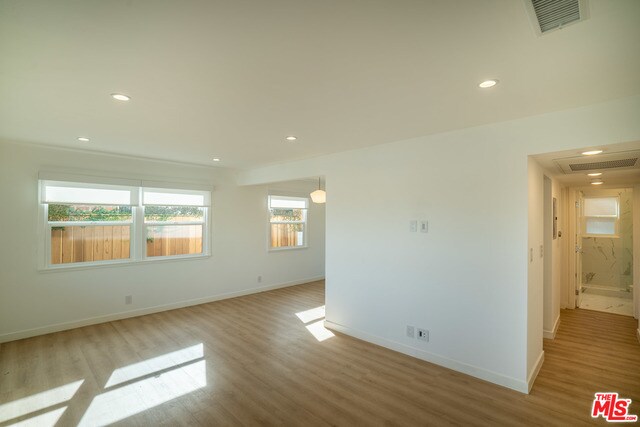 Foto del edificio - 2438 7th St