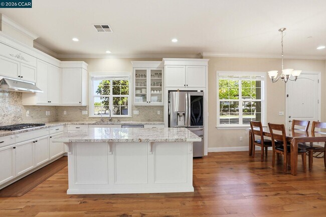 Foto del edificio - 5043 Ivy Leaf Springs Rd