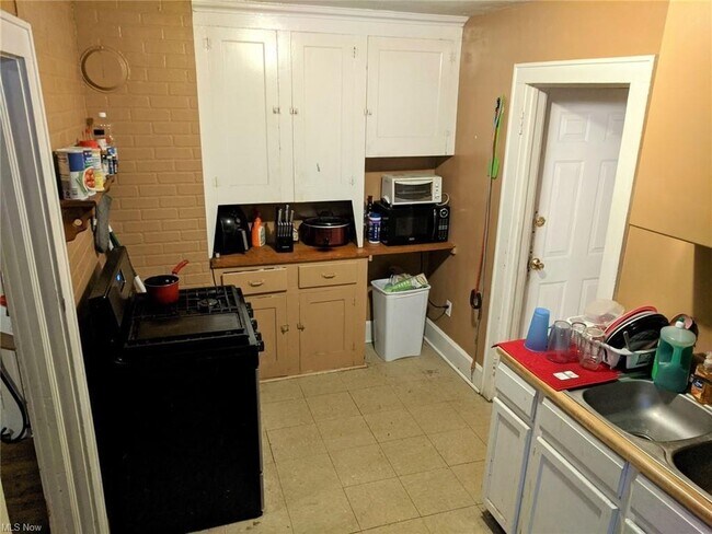 Building Photo - 286 West Miller Avenue, Unit 1