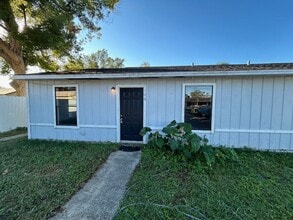 Building Photo - 106 E Givens St