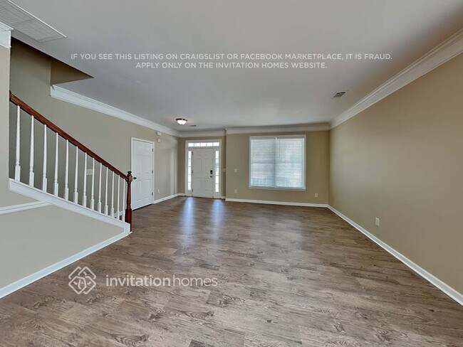 Building Photo - 1702 Sahale Falls Dr