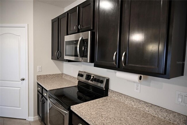 Building Photo - 1036 Bethpage Rd