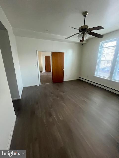 Foto del edificio - 10 Railroad Ave