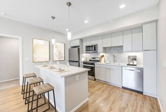 Building Photo - The Overlook Santa Clarita