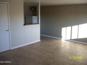 Building Photo - 1038 E El Caminito Dr