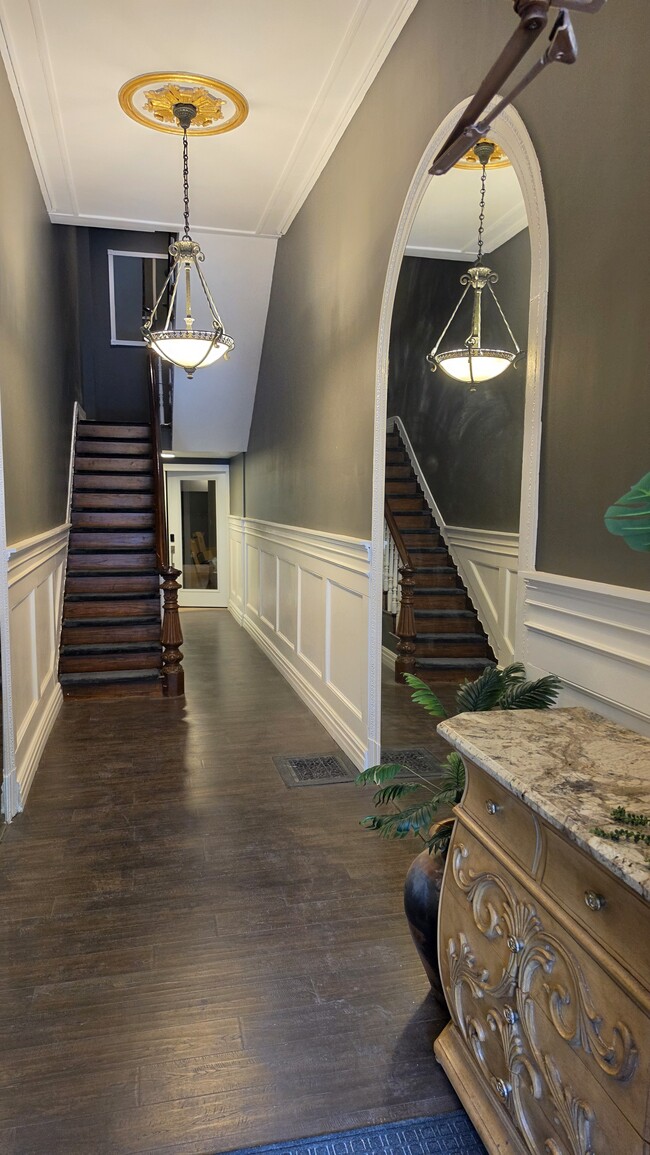 Baltimore Charm - 403 N Charles St