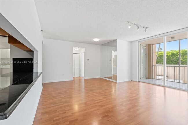 Foto del edificio - 9755 NW 52nd St
