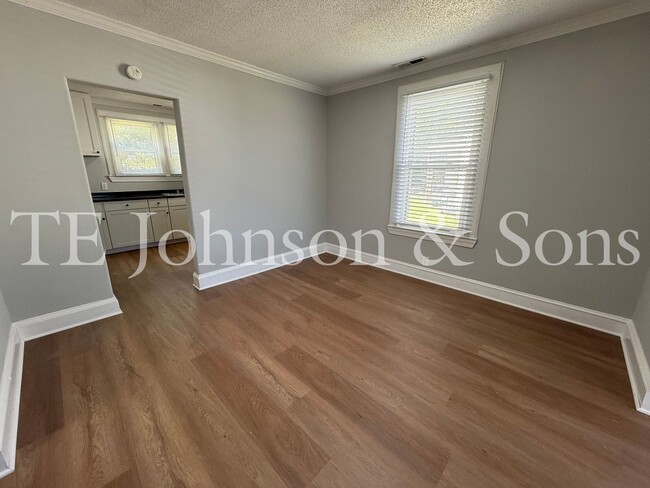 Foto del edificio - Charming 2 Bedroom Home