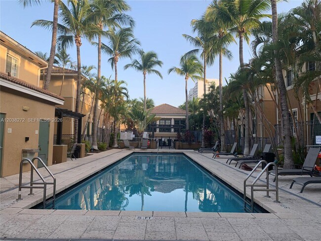 Foto del edificio - 2961 NE 185th St