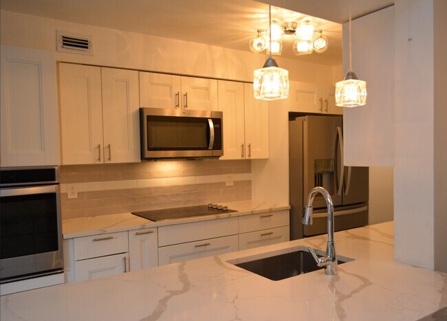 Foto del edificio - 992 NW 93rd Ave