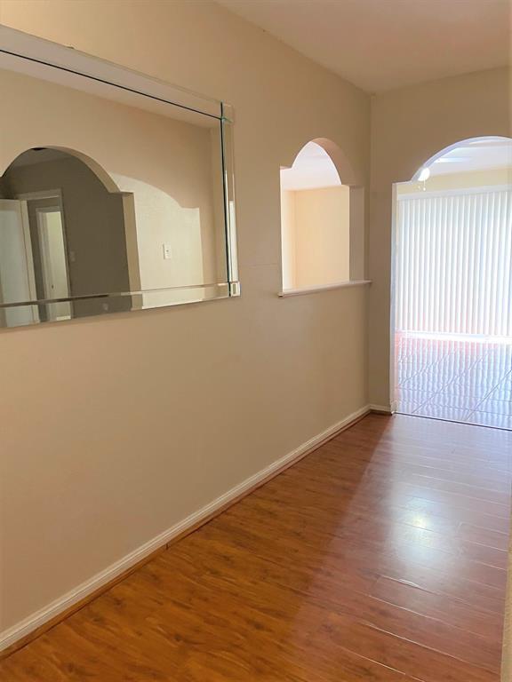 Building Photo - 4206 Fallen Oaks Dr