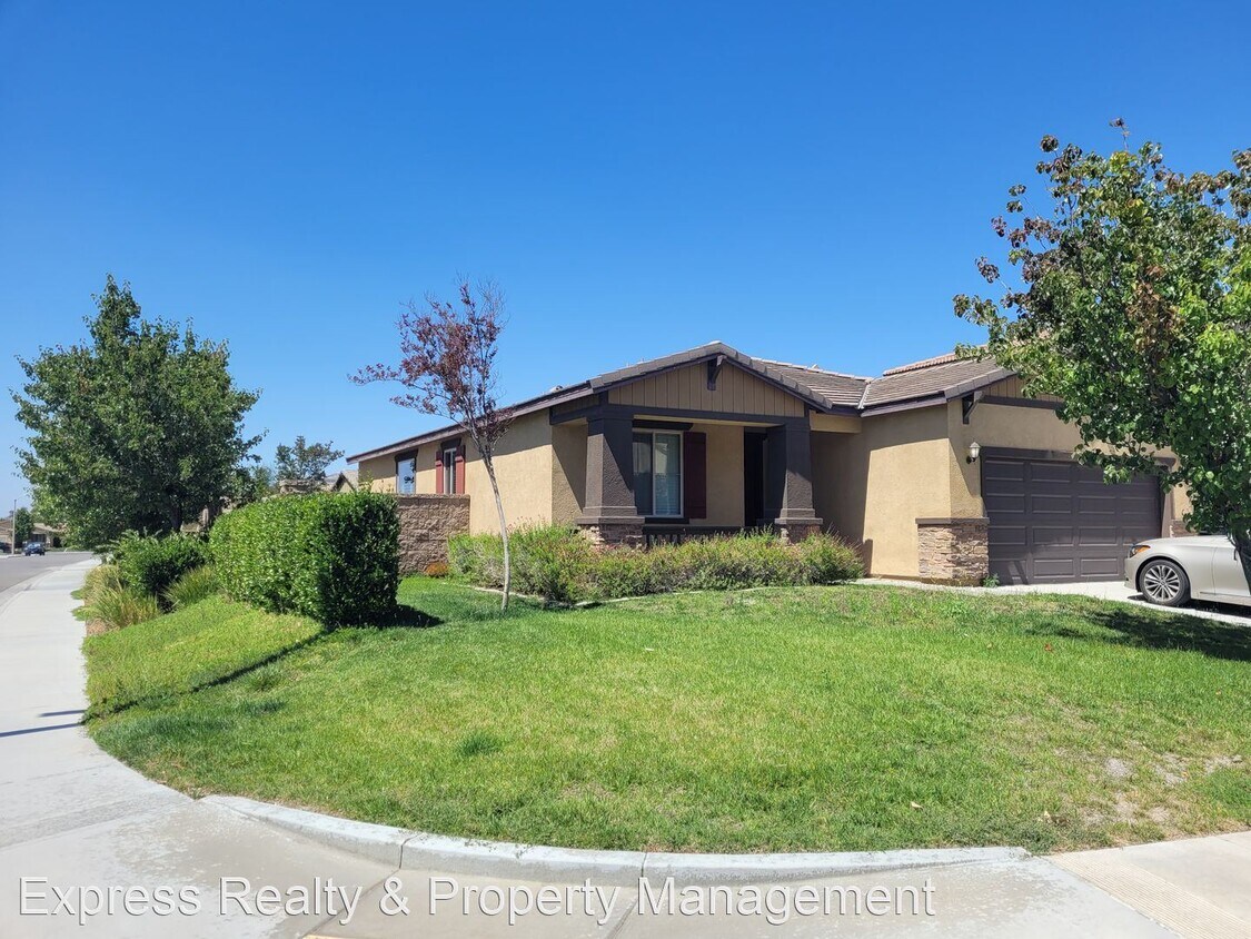Primary Photo - 3 br, 2 bath House - 29160 bouris dr