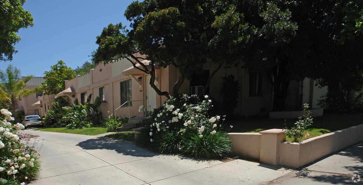 Foto principal - 750 S Marengo Ave