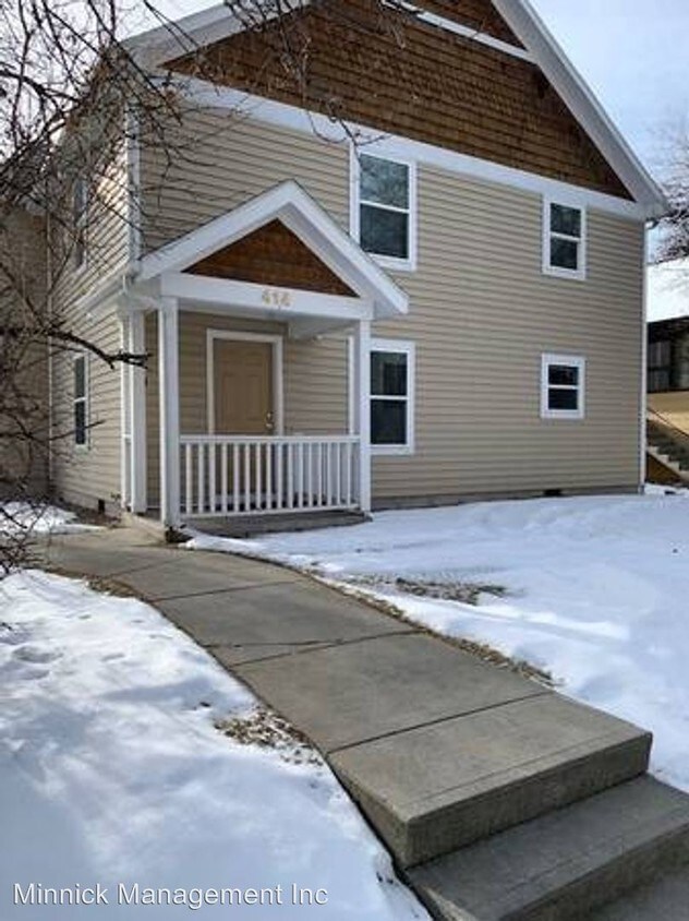 Primary Photo - 414 W Babcock St