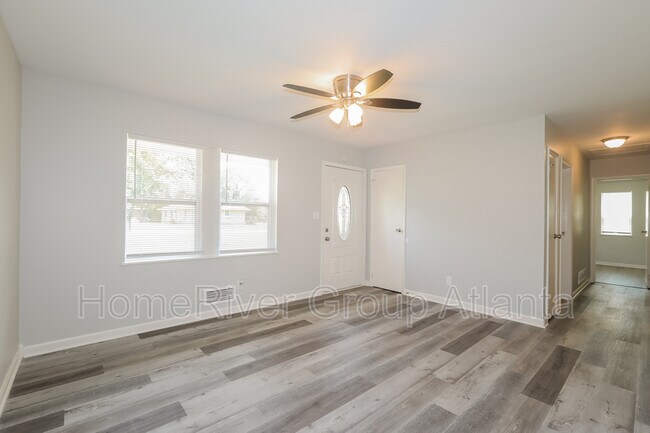 Foto del edificio - 8317 Kendrick Rd