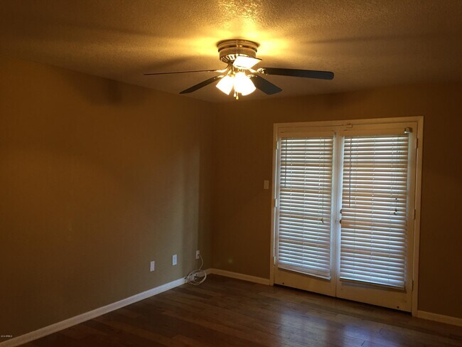Foto del edificio - 5995 N 78th St