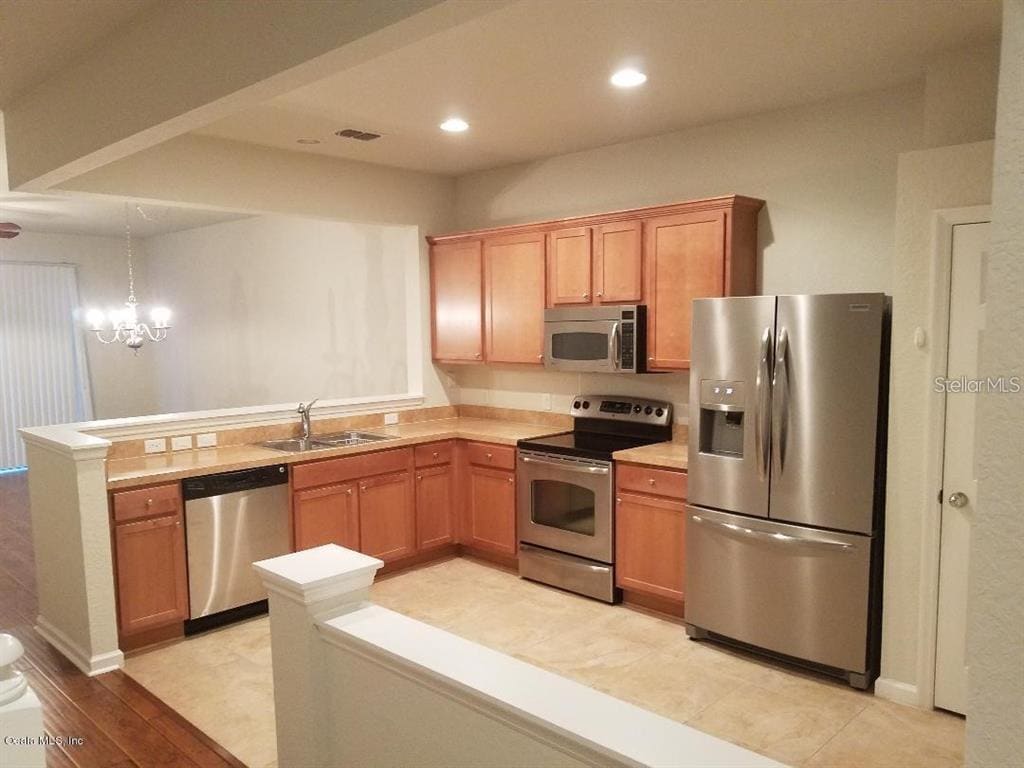 Primary Photo - 4425 SW 52nd Cir