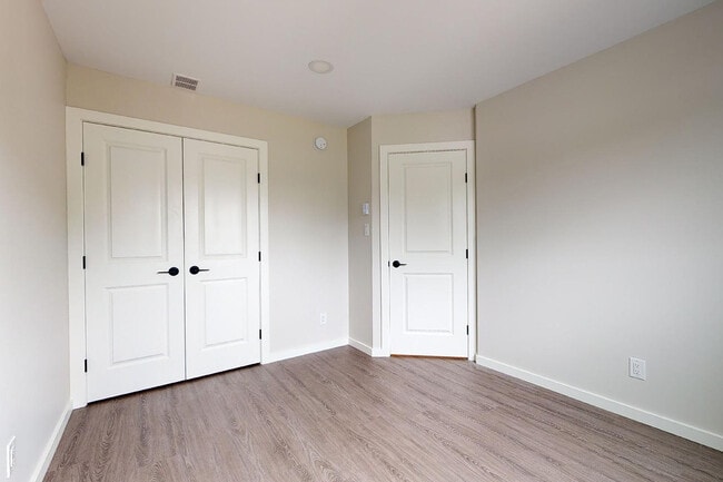 Photo du bâtiment - 933 Taylor Ave