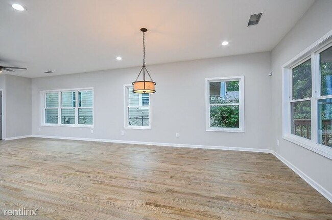 Building Photo - 3 br, 2.5 bath House - 809 Dill Ave SW