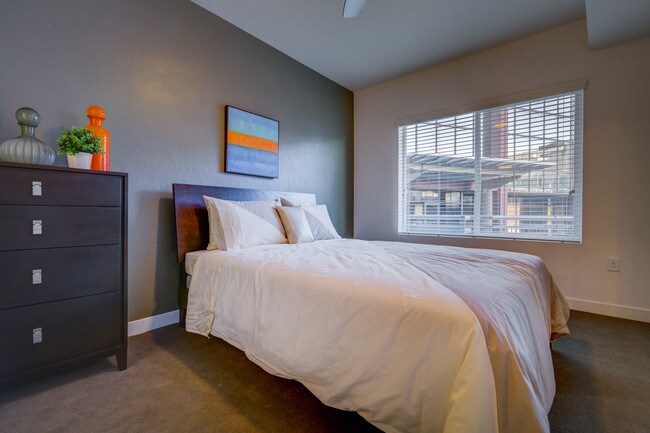 Building Photo - Element 31 Apartments