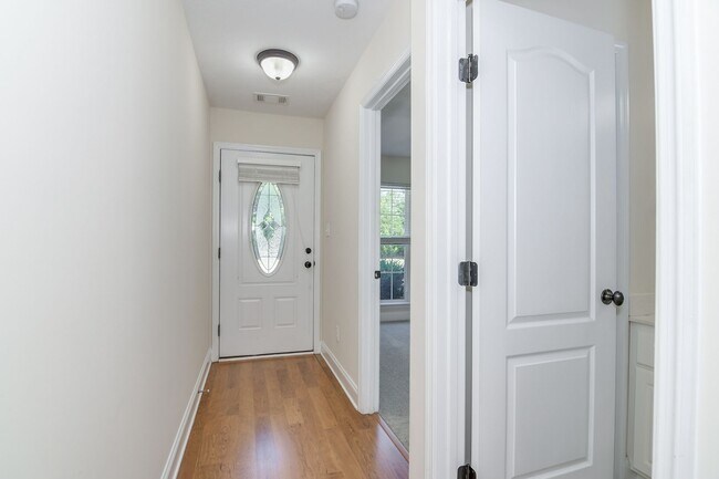 Foto del edificio - 2 Bed 2 Bath Townhouse Minutes from Ft Gordon
