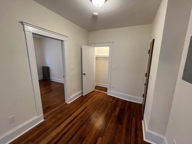 Building Photo - 1 bedroom in Boston MA 02134