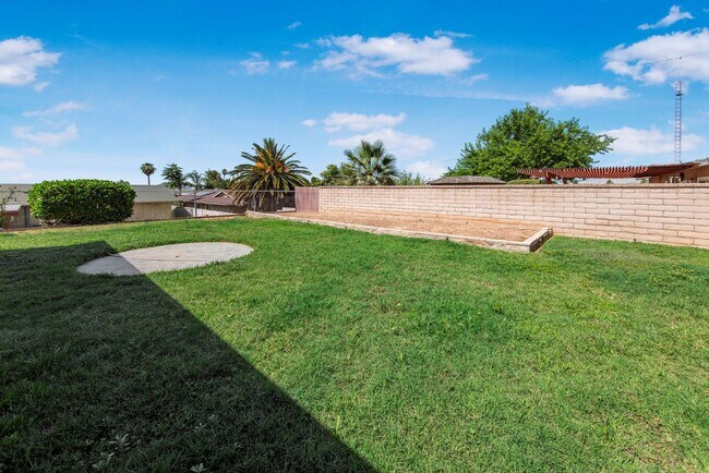 Building Photo - Charming Moreno Valley Home