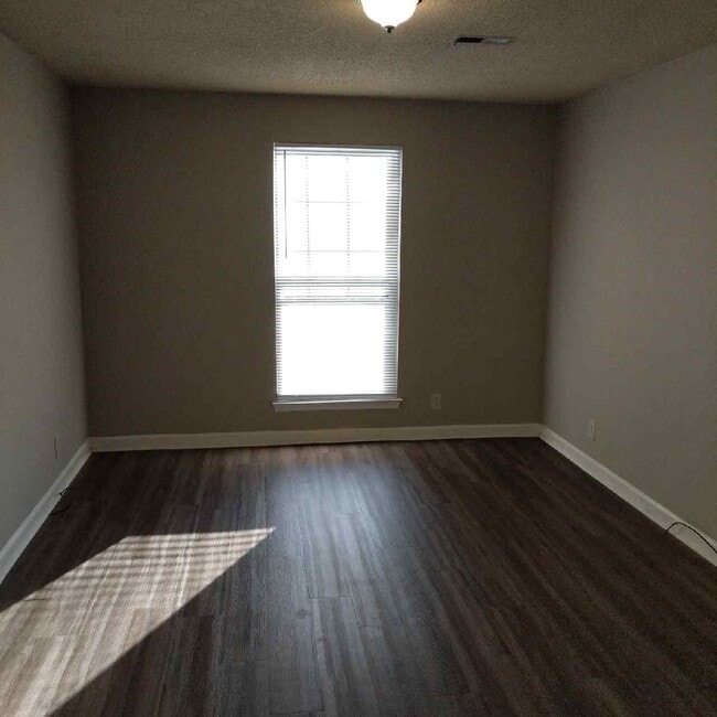Building Photo - 3006 Woodymore Pl