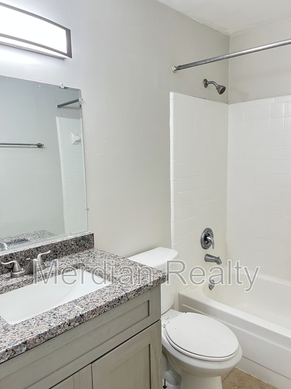 Building Photo - 2801 Willow Run