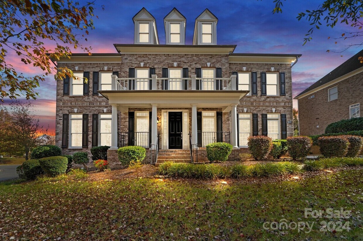 Foto principal - 9440 Wallace Pond Dr