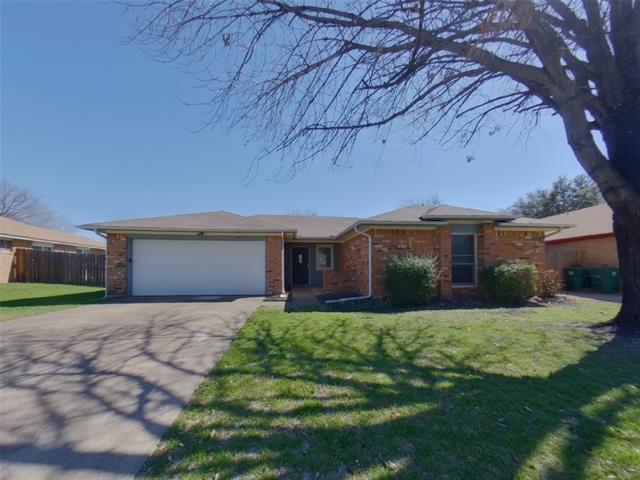 Foto principal - 217 Grand Meadow Dr
