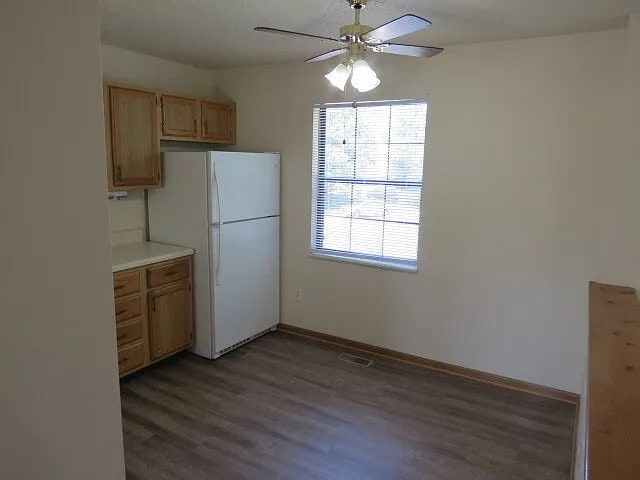 Foto del edificio - 2129 Brett Ct