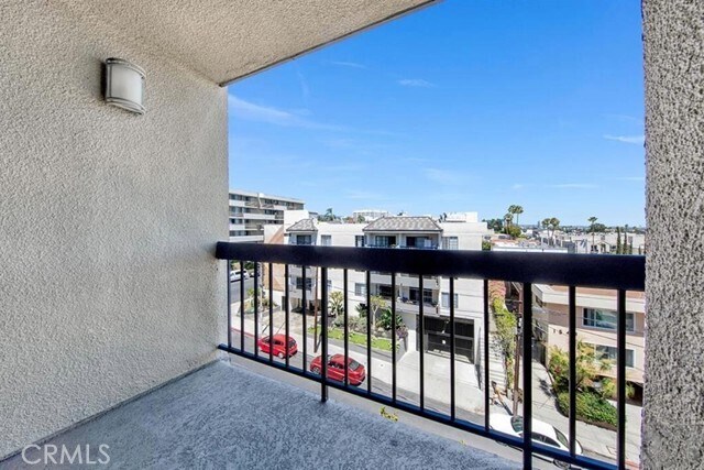 Foto del edificio - 7320 Hawthorn Ave