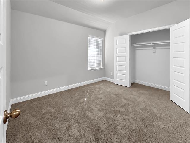 Foto del edificio - 3828 PEARLWOOD Rd