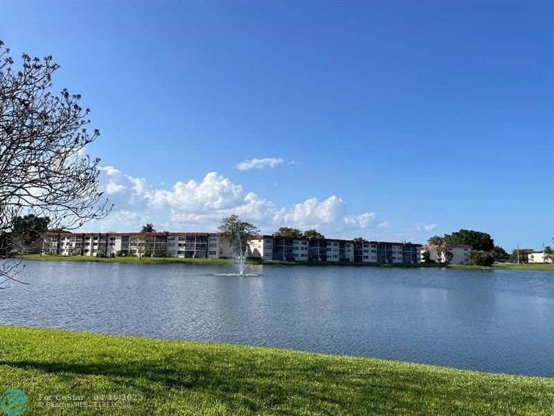 Primary Photo - 9423 S Hollybrook Lake Dr