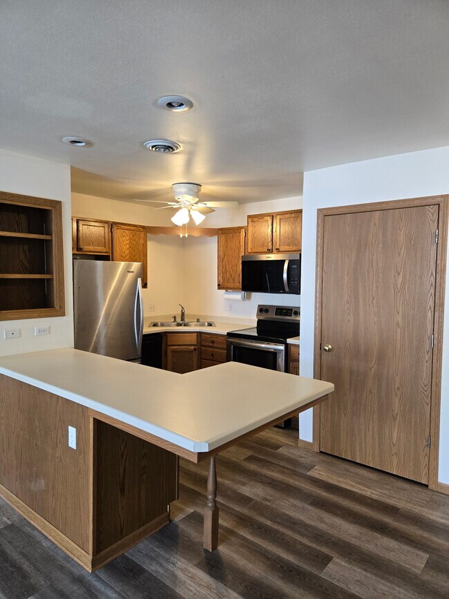 Foto del edificio - 572 Athletic Way