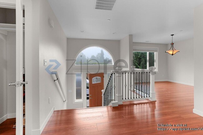 Building Photo - 13449 14th Ave S