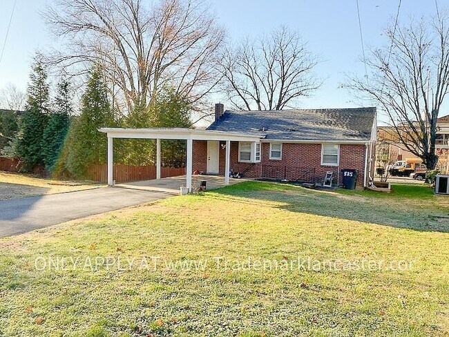 Foto del edificio - 525 Hilton Dr