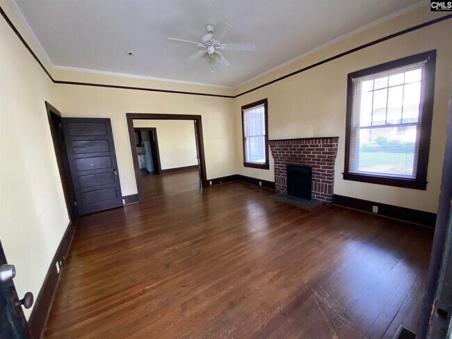 Building Photo - 1602 Calhoun St