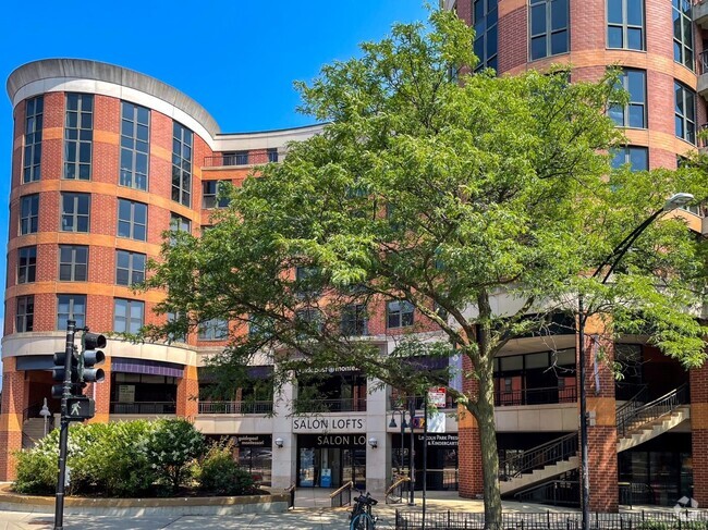 Building Photo - 350 W Belden Ave