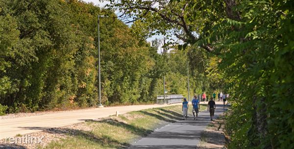 Fotografía del edificio - 3355 Blackburn St