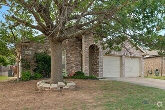 Building Photo - 9104 Chesapeake Ln