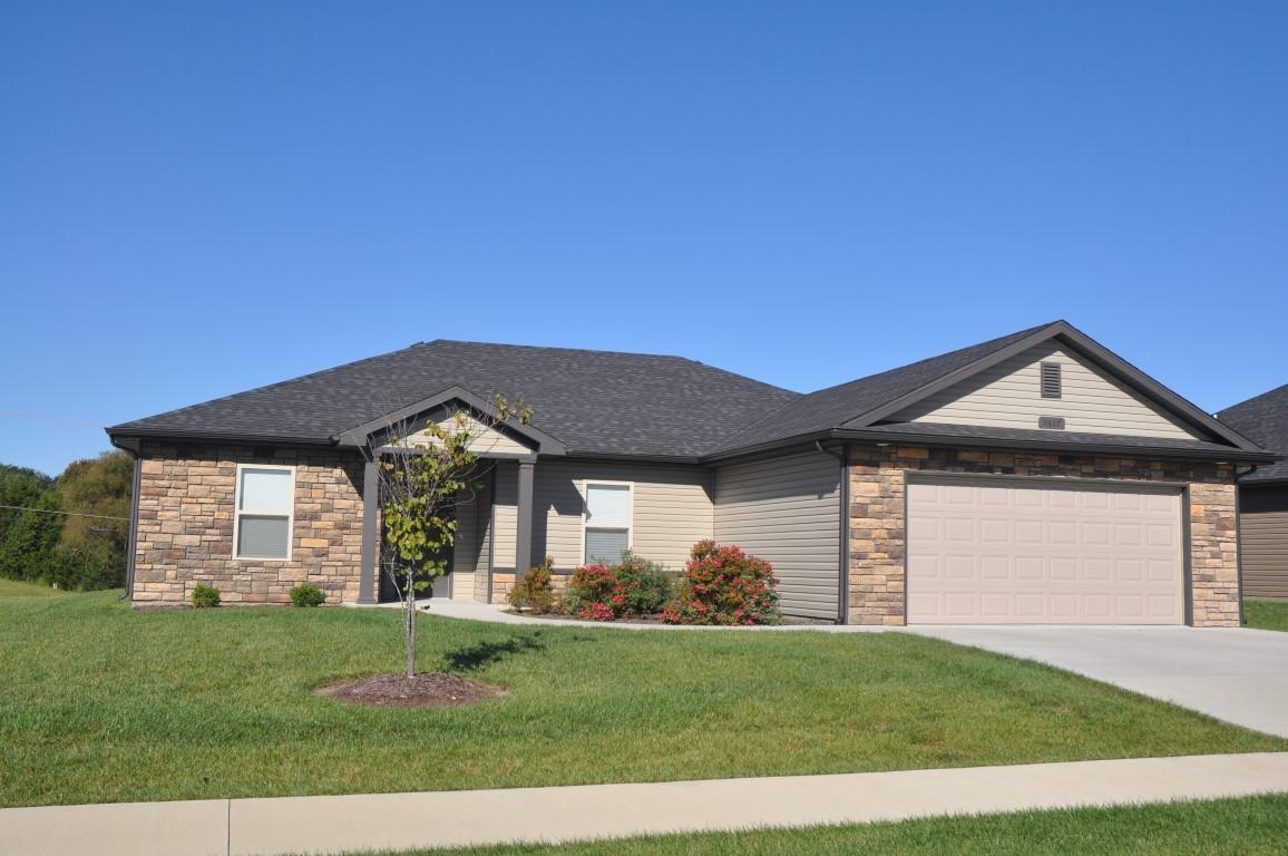 Foto principal - 5617 Abercorn Dr