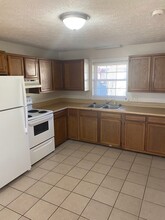 Building Photo - 1212 Golf St