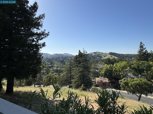 Building Photo - 1168 Alta Mesa